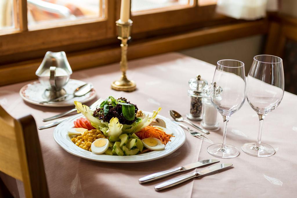 Swiss Chalet-Style Hotel Walliser Spycher Riederalp Kültér fotó