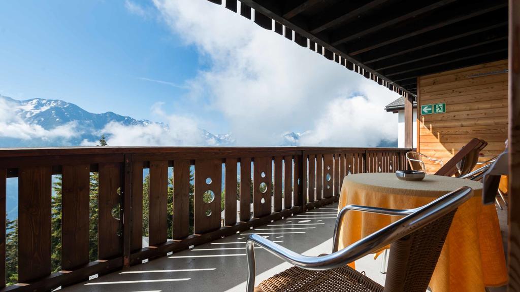 Swiss Chalet-Style Hotel Walliser Spycher Riederalp Kültér fotó